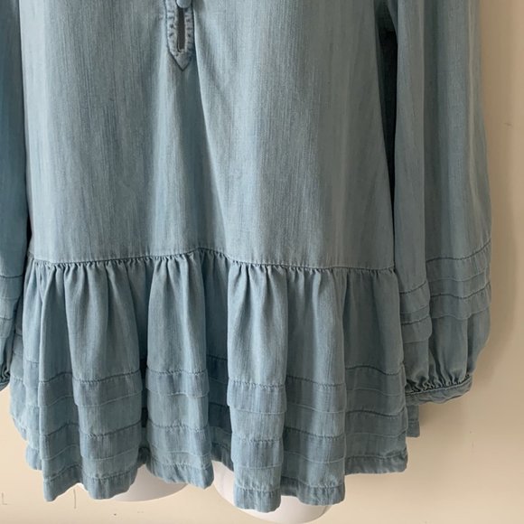 American Eagle Chambray Ruffle Peplum Top - Picture 5 of 7
